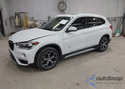 2017 BMW X1 xDrive28I z USA, uszkodzony, nr VIN WBXHT3C39H5F83030